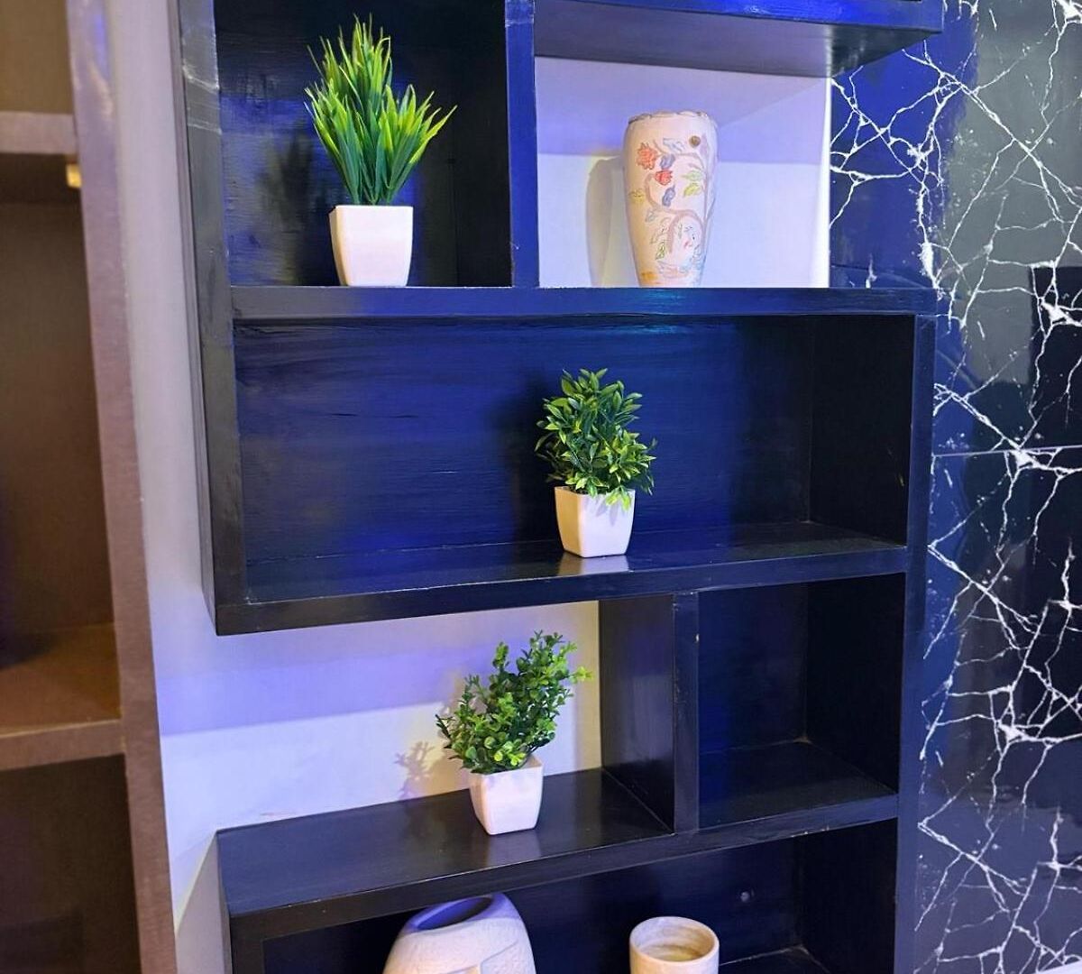 Ivy Splendour Blu Private Studio, Oshiwara, *