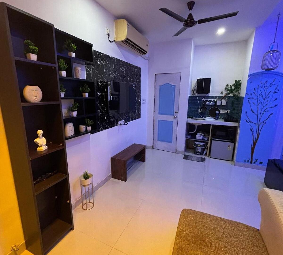Ivy Splendour Blu Private Studio, Oshiwara, Apartment