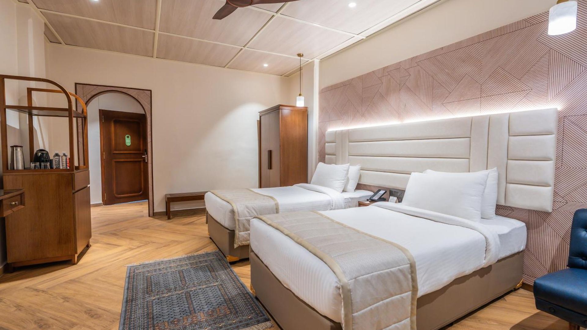 Grand - Ballard Estate, Hotel 3*