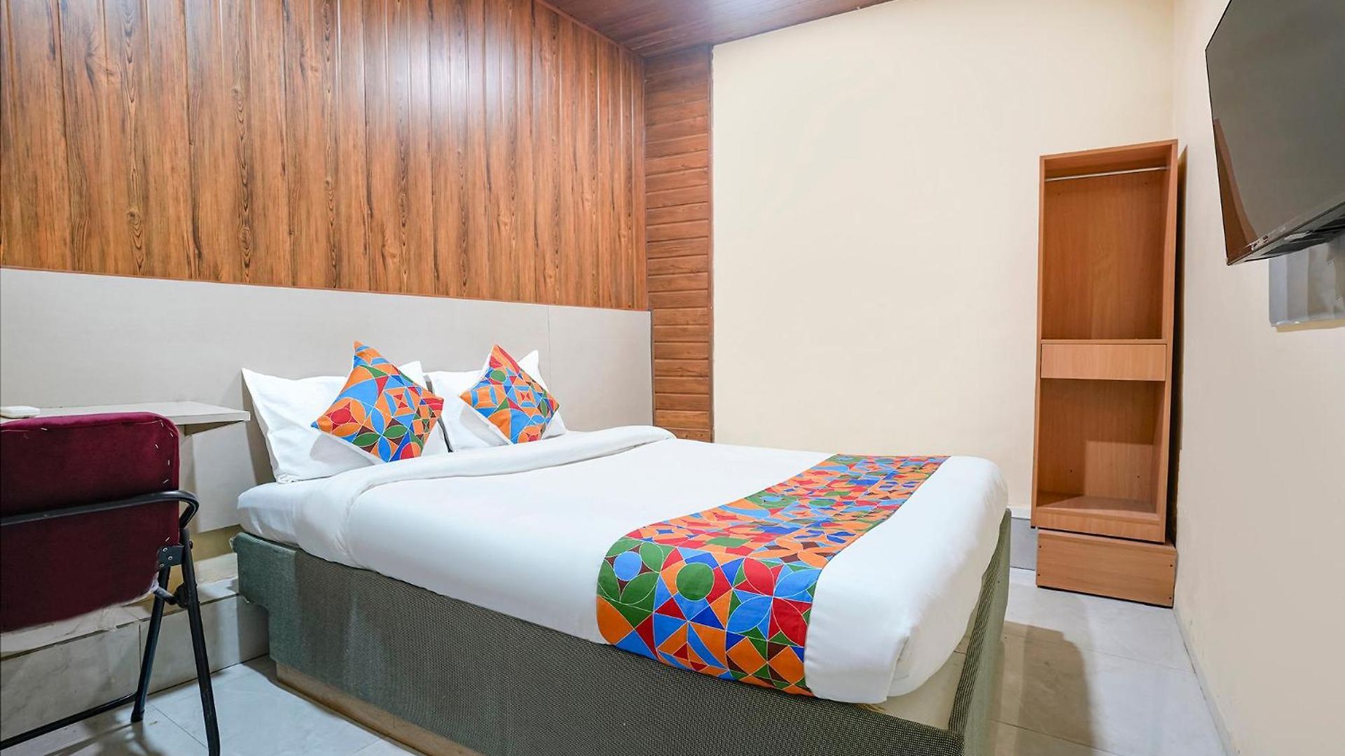 Hotel Via Bala Residency