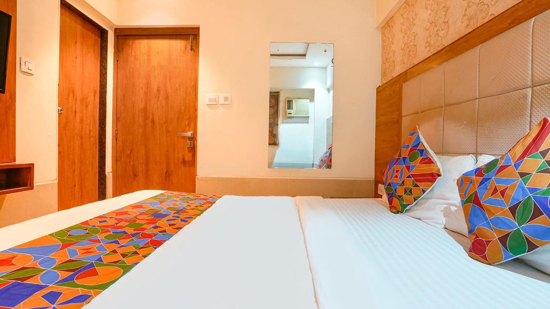 Fabhotel Regal - In Sahar Road Hotel
