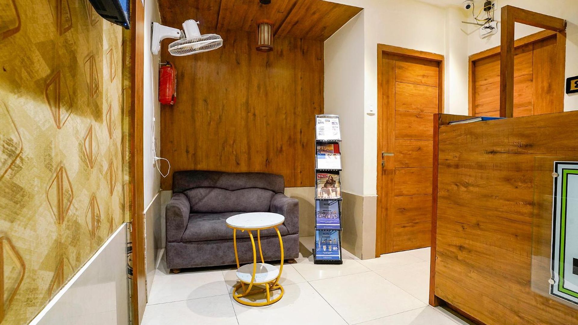 Fabhotel Regal - In Sahar Road Hotel