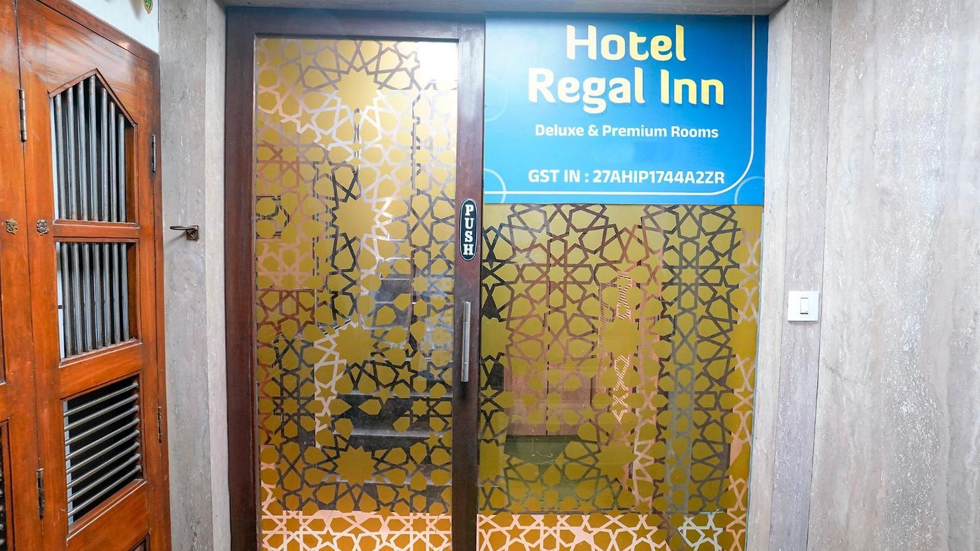 Fabhotel Regal - In Sahar Road 3* Mumbai