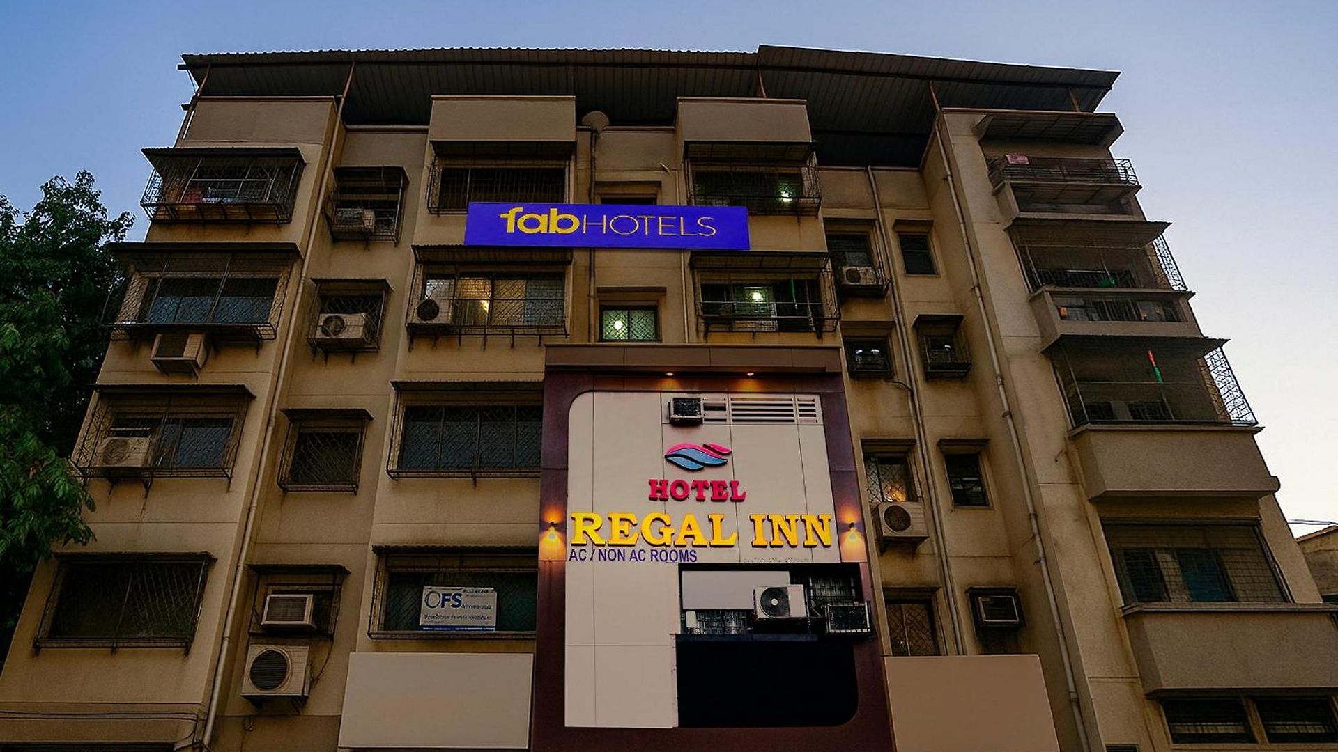 Hotel Fabhotel Regal - In Sahar Road