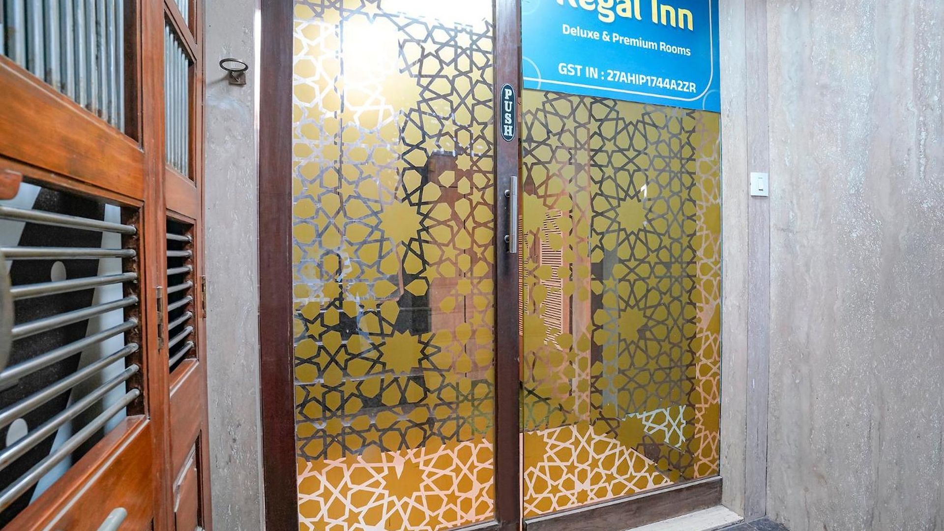 Fabhotel Regal - In Sahar Road 3*