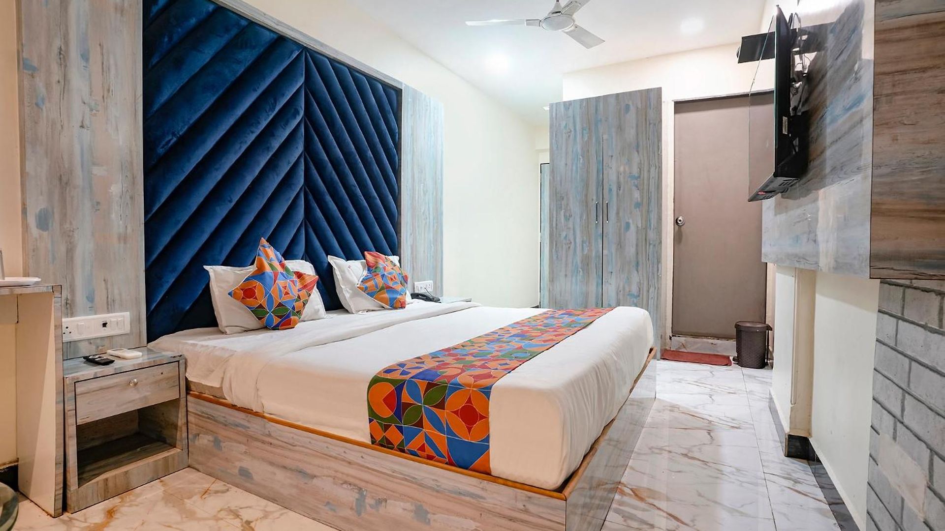Hotel Fabhotel Occazia Paradise 3*