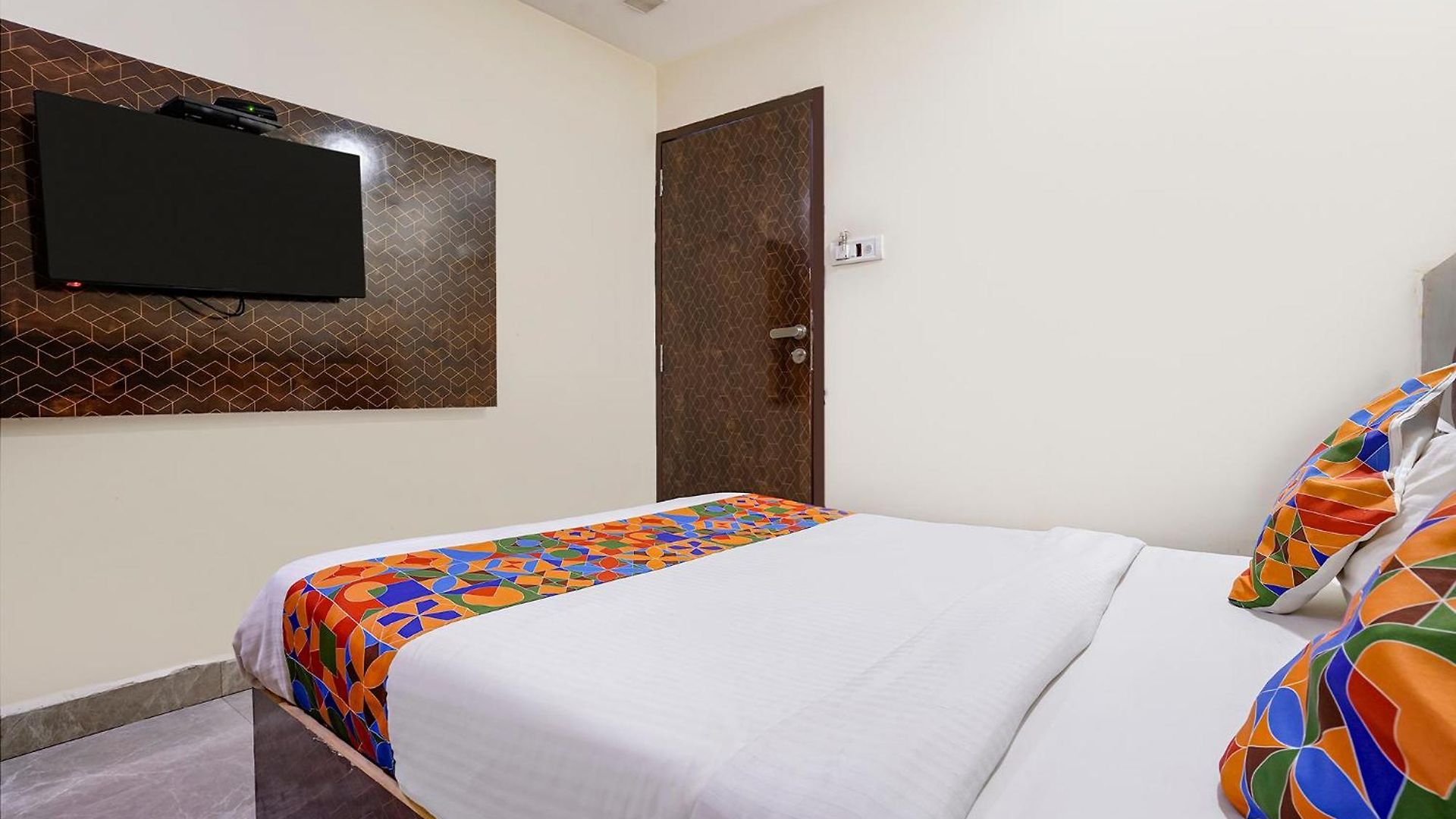 Fabhotel Occazia Paradise Hotel 3*