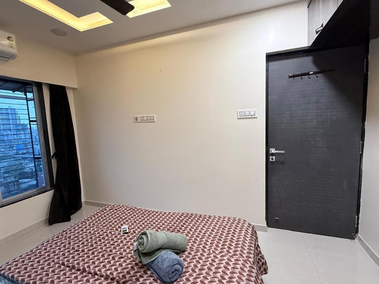 1bhk In Goregaon West * Mumbai