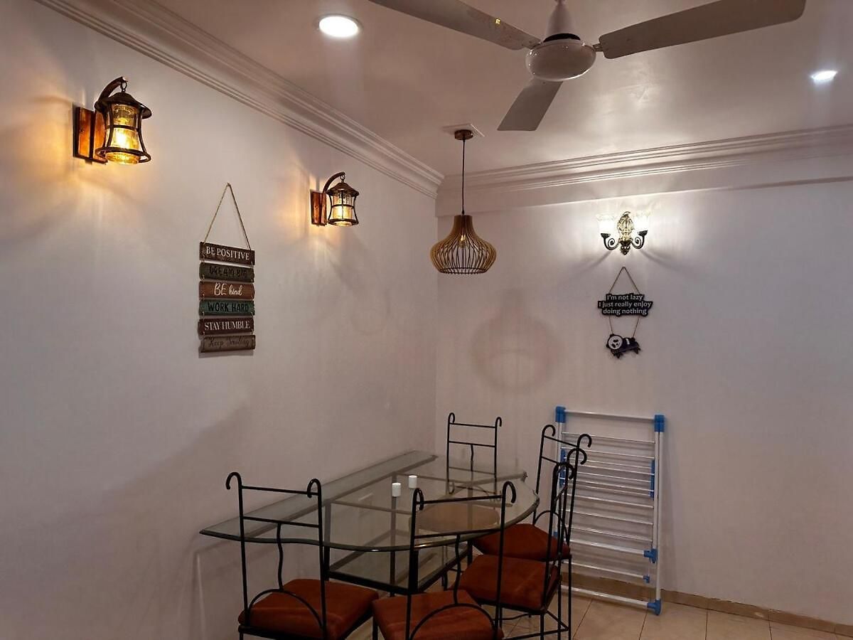In Lokhandwala #014 Apartment *