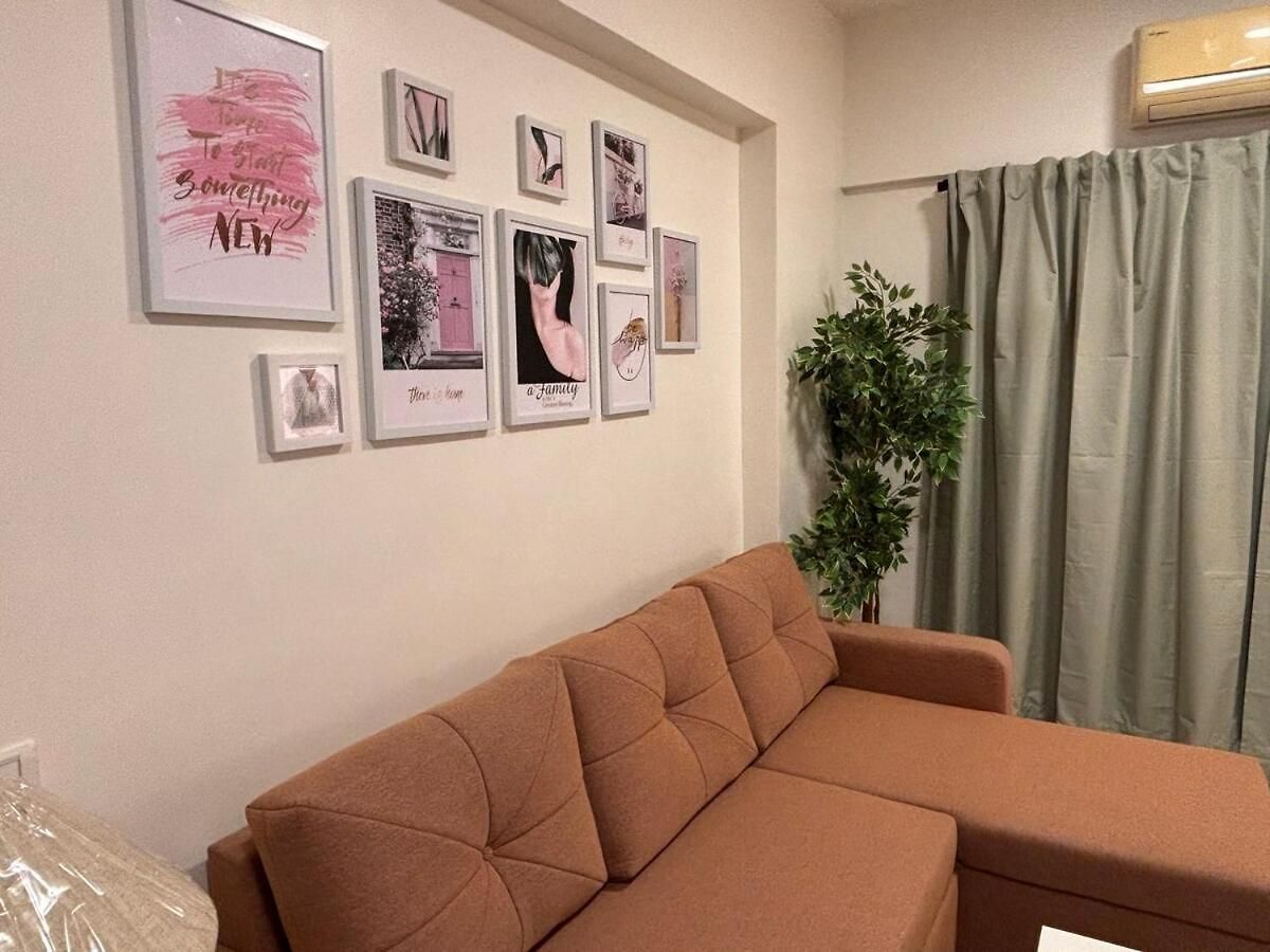 Spacious 1bhk Off Carter Road Apartment
