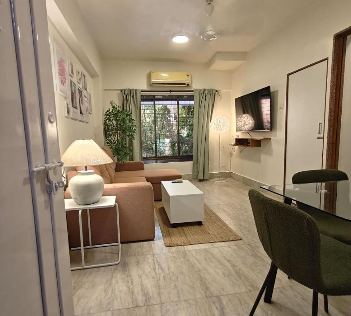Spacious 1bhk Off Carter Road Mumbai