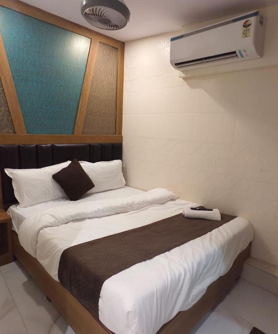 Crest Hotel