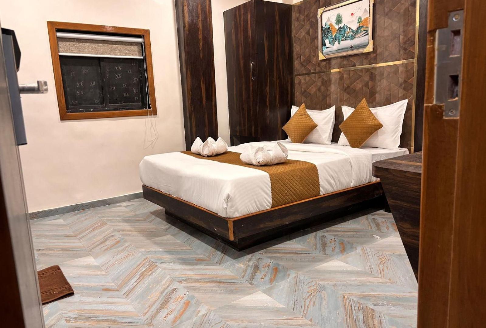 Arts Palace 3* Mumbai