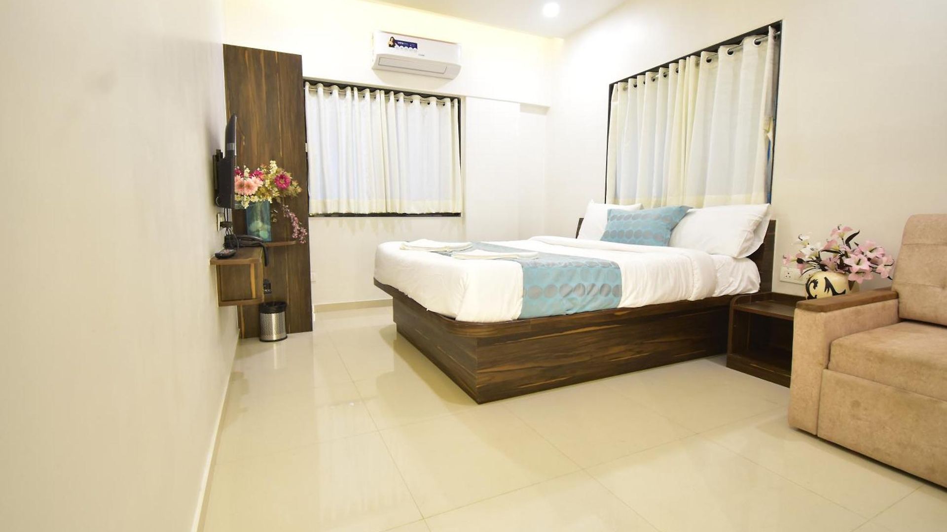 Urban Nest Hotel Mumbai