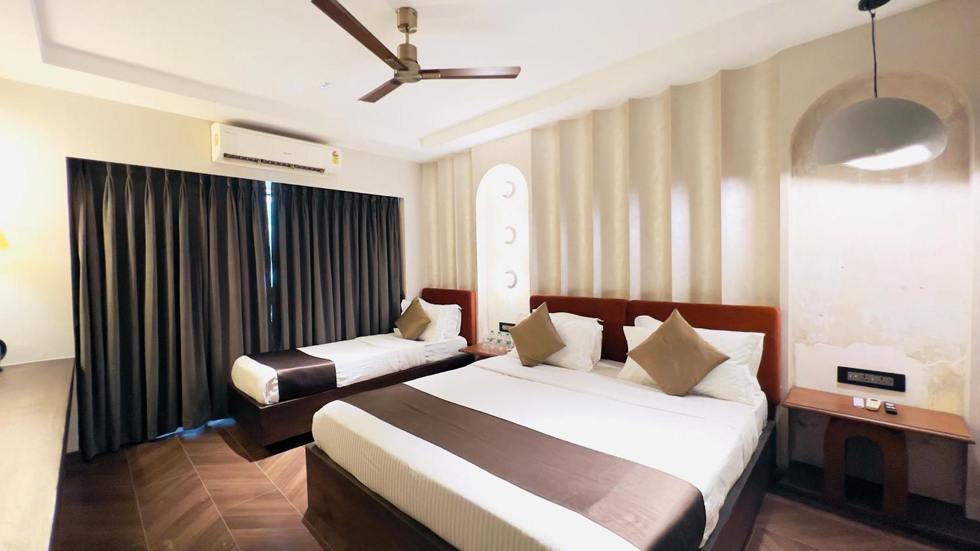 White Pearl - Colaba