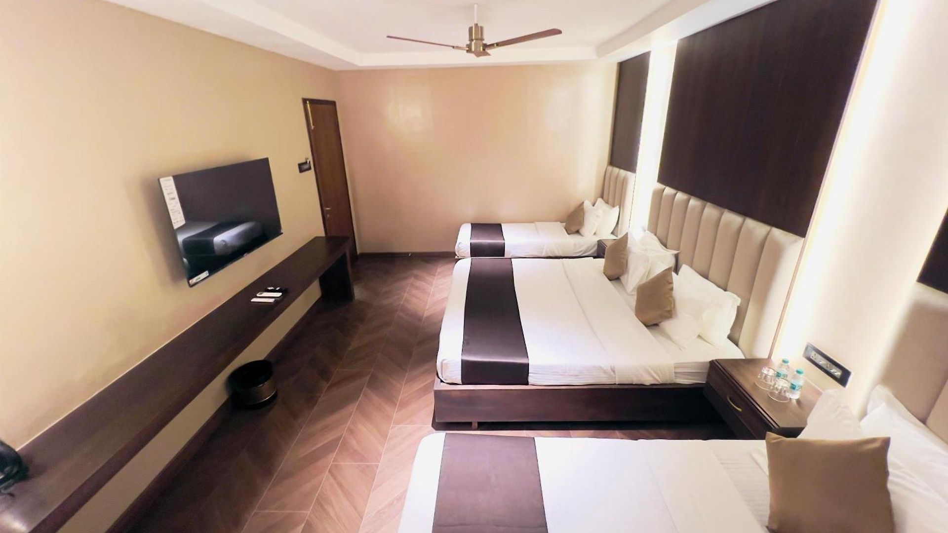 White Pearl - Colaba Mumbai