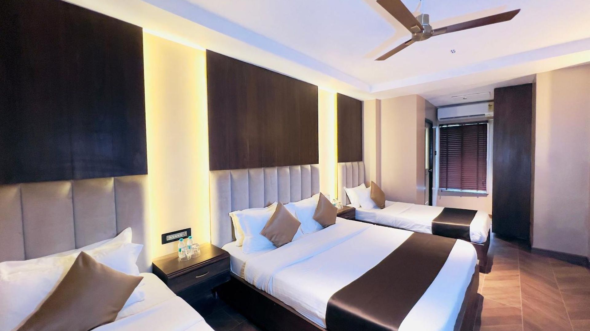 Hotel White Pearl - Colaba