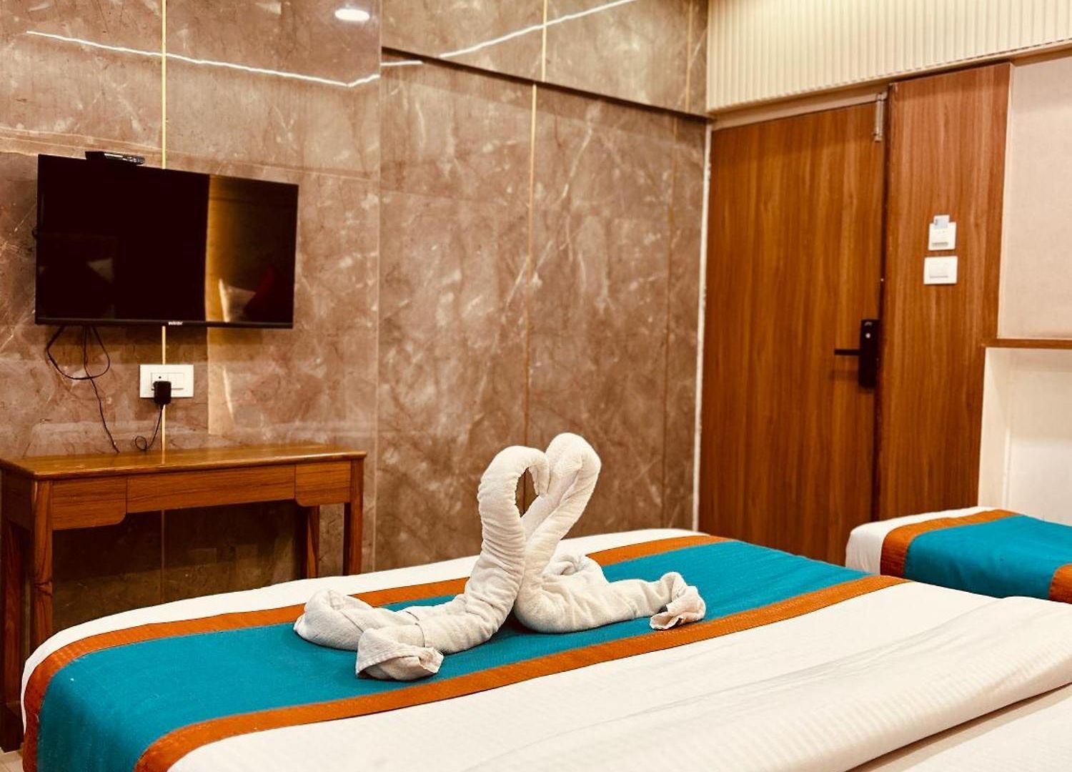 Sahar International 3*