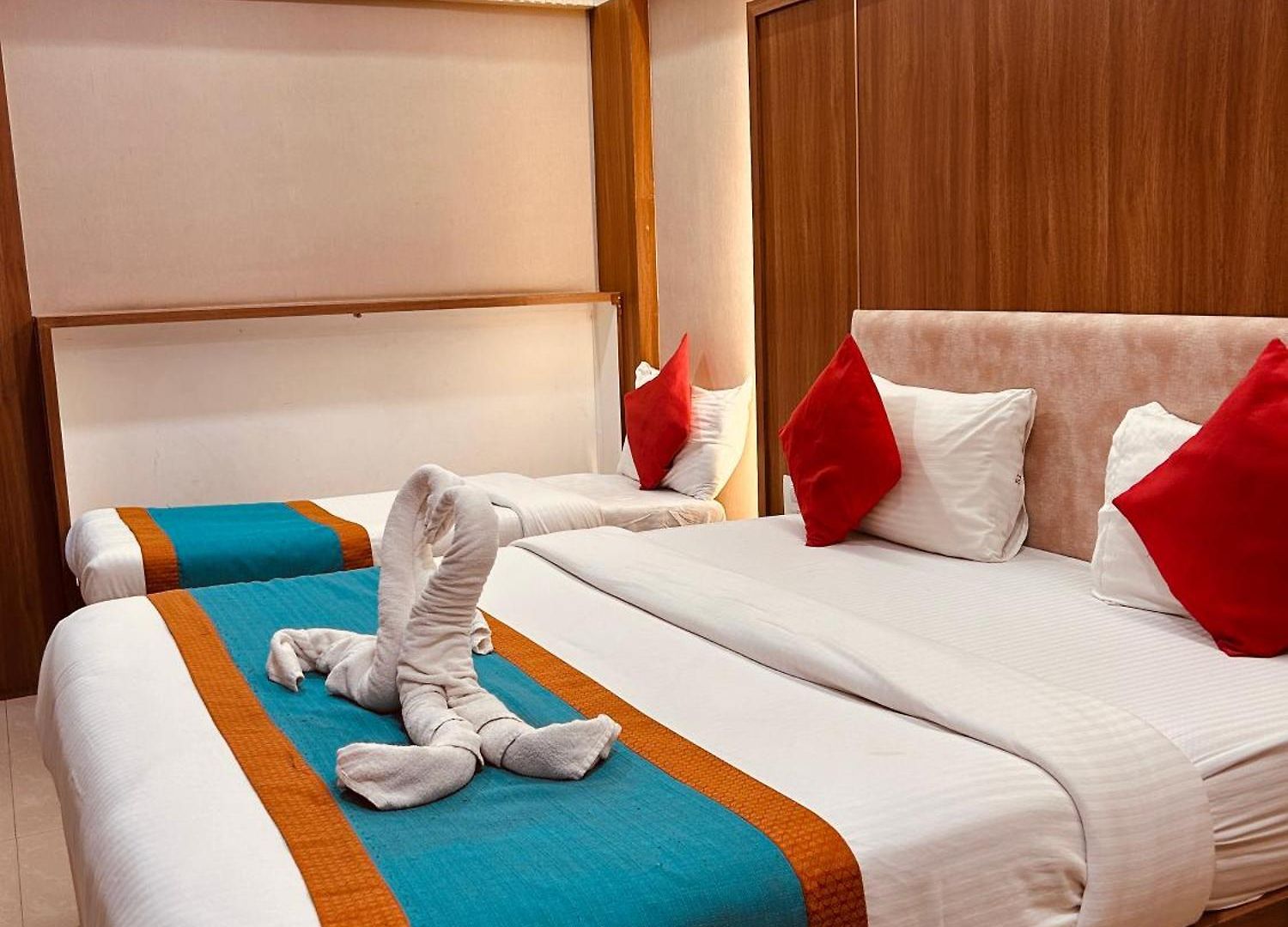 Hotel Sahar International 3*