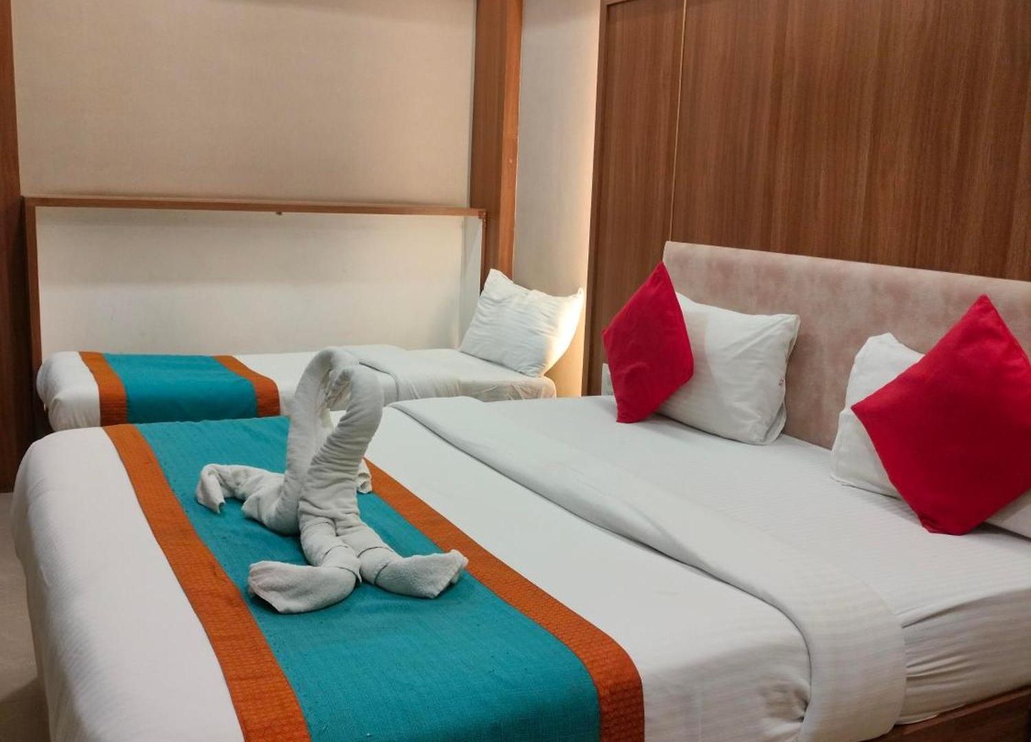 Sahar International 3*
