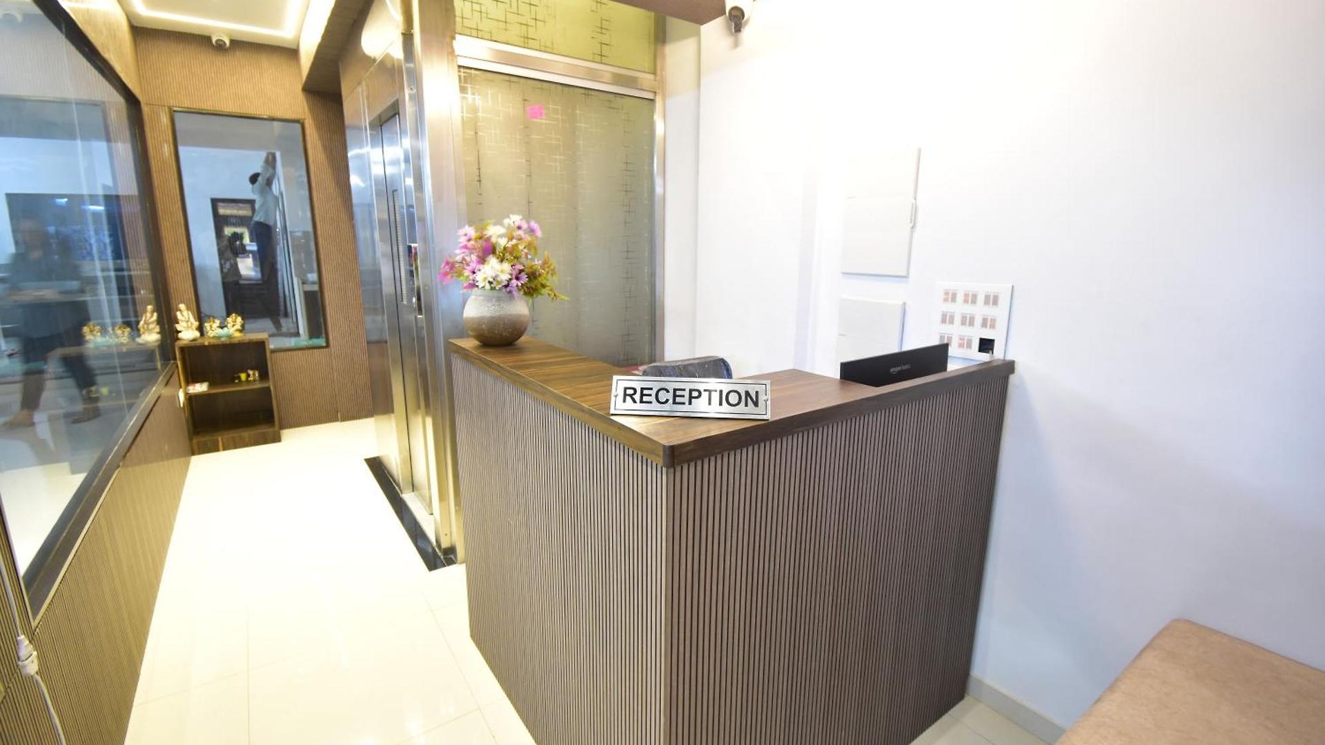 Urban Nest Hotel 3*