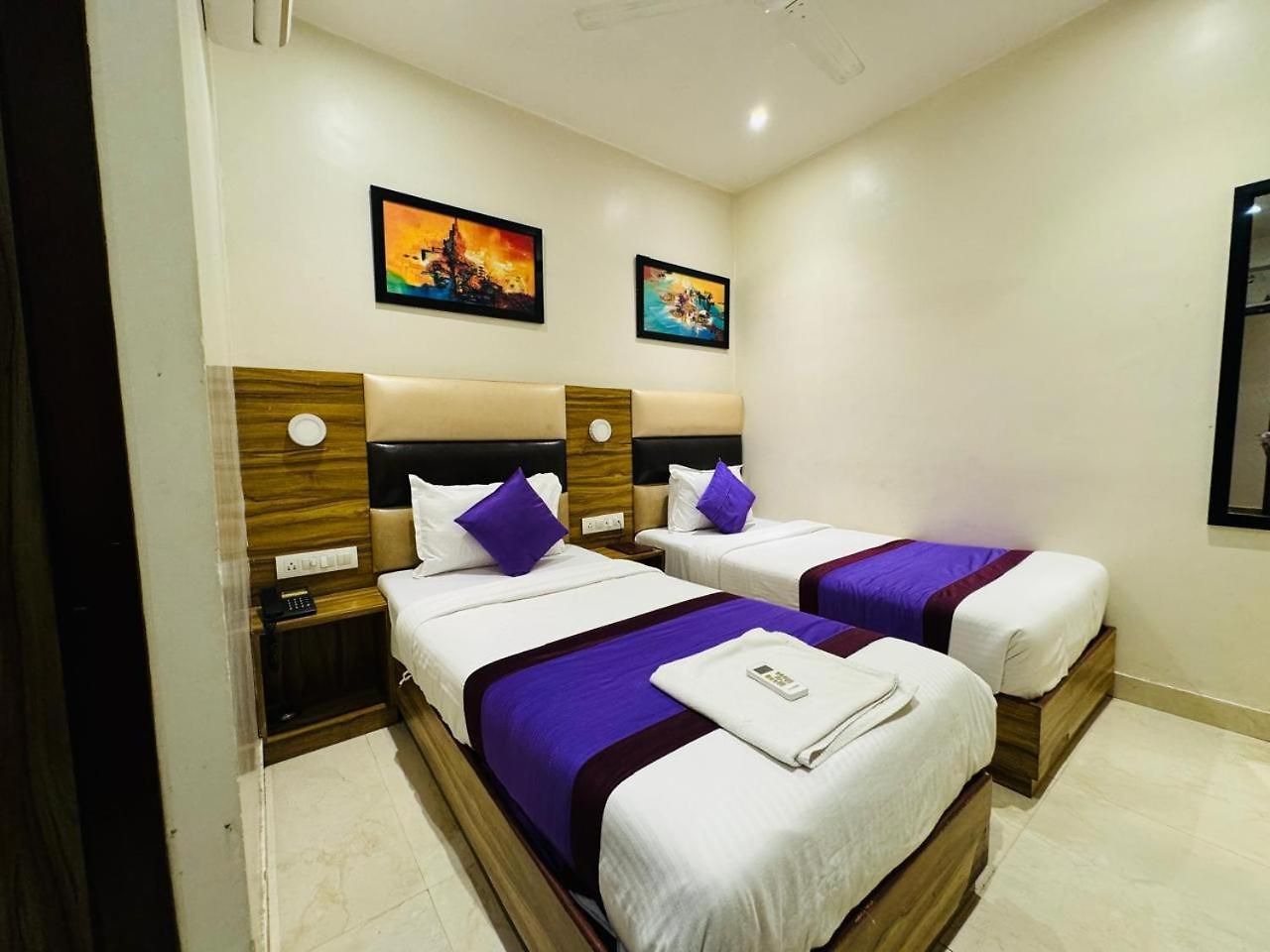 Hotel Liwa - Nr Nesco & International Airport Mumbai