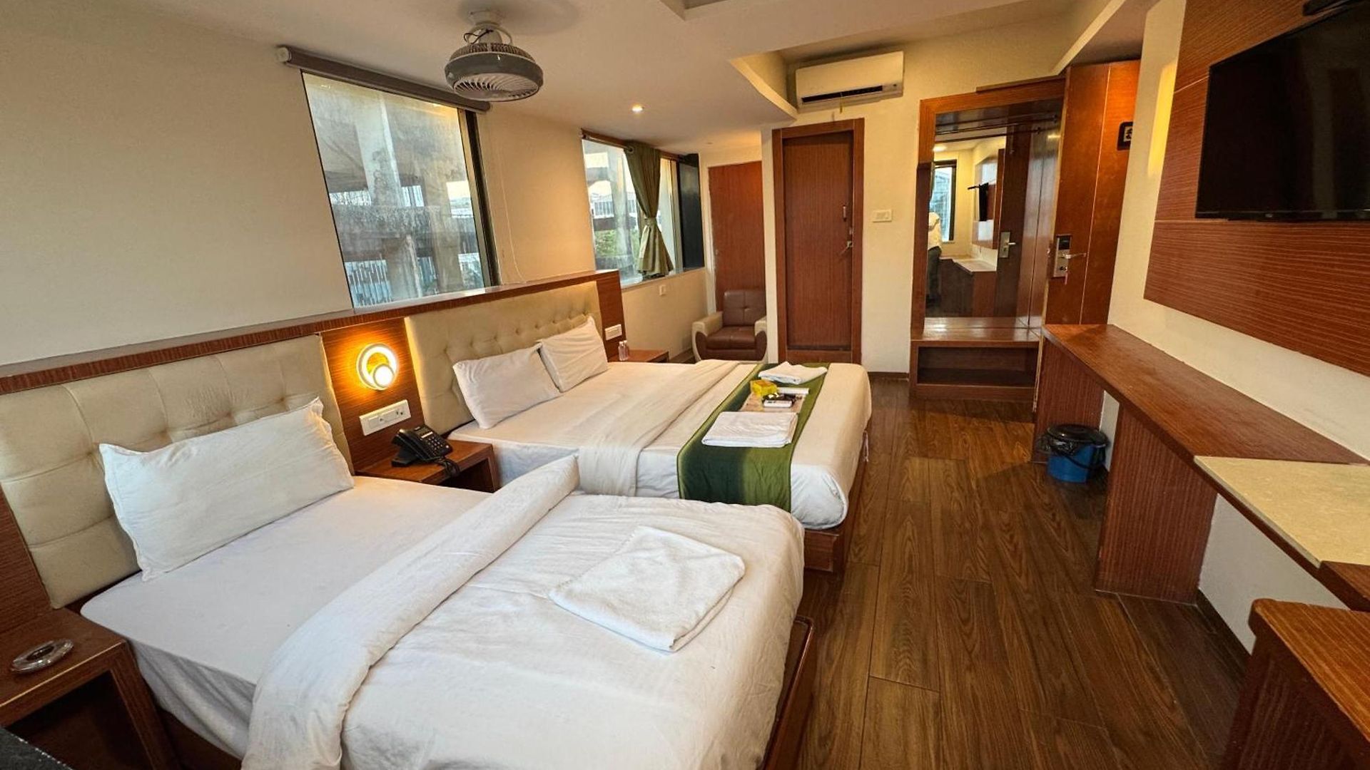 Aflon Midc Andheri East Hotel