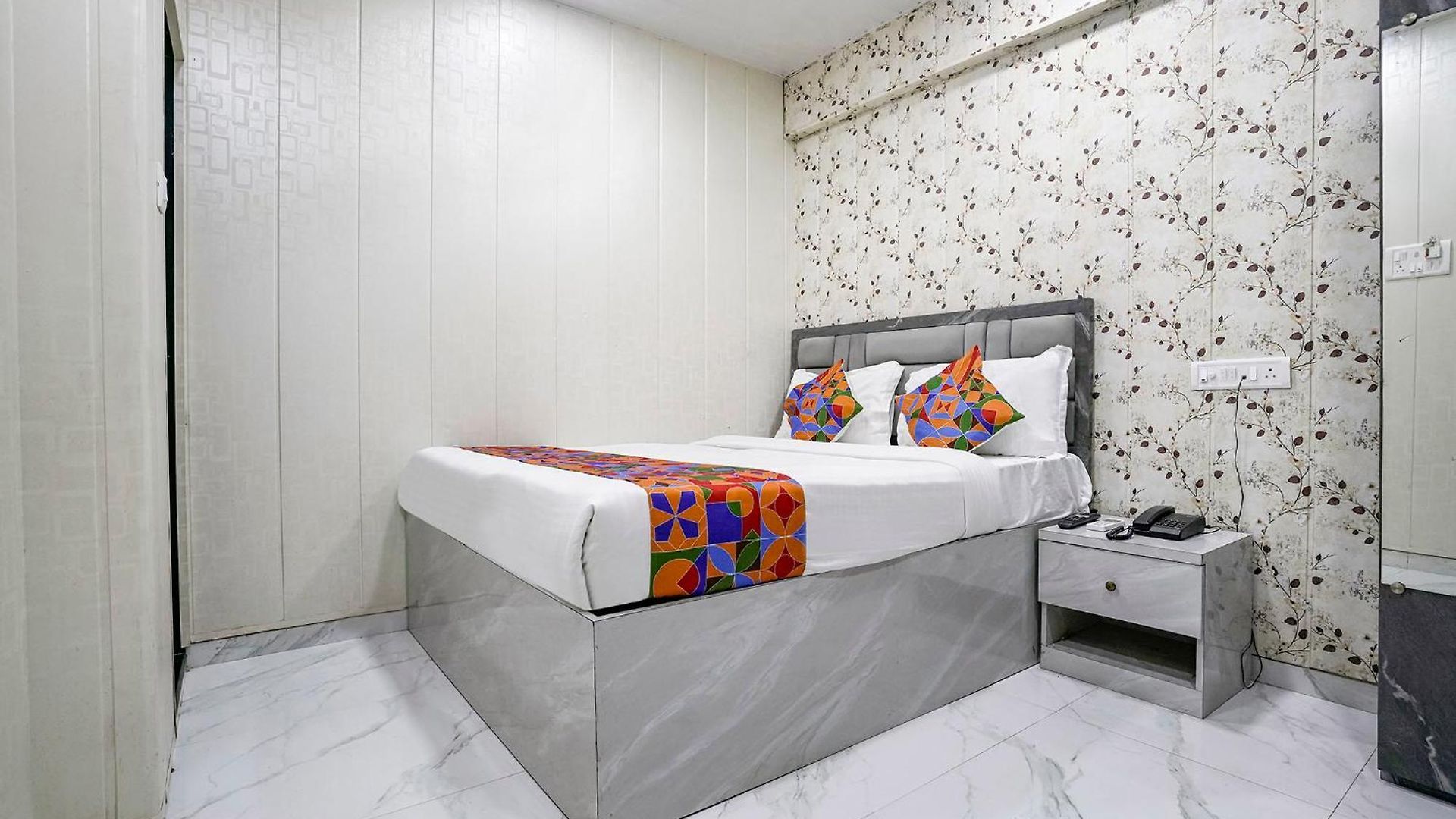 Fabhotel Hans Residency Hotel