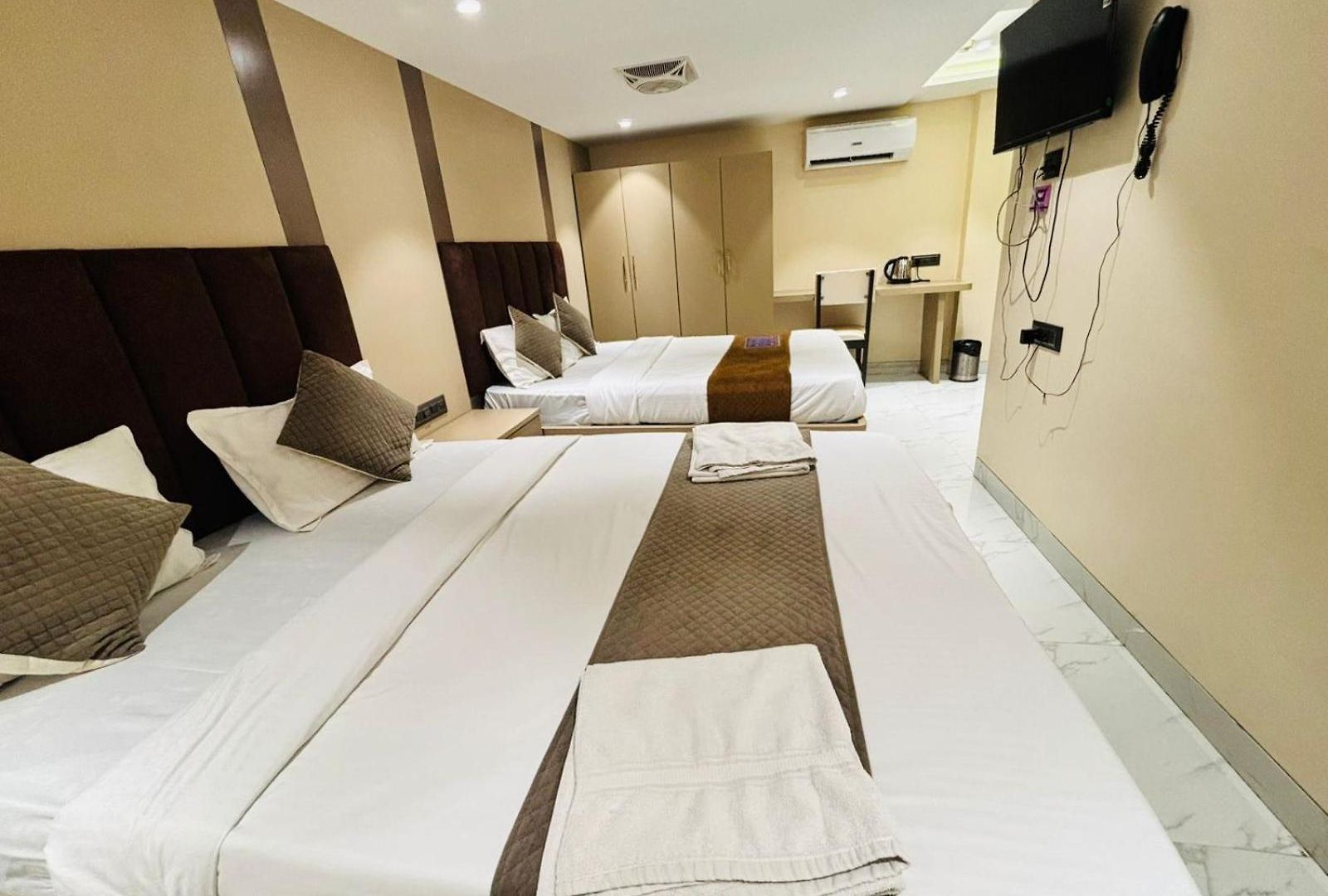 Dolphin Residency