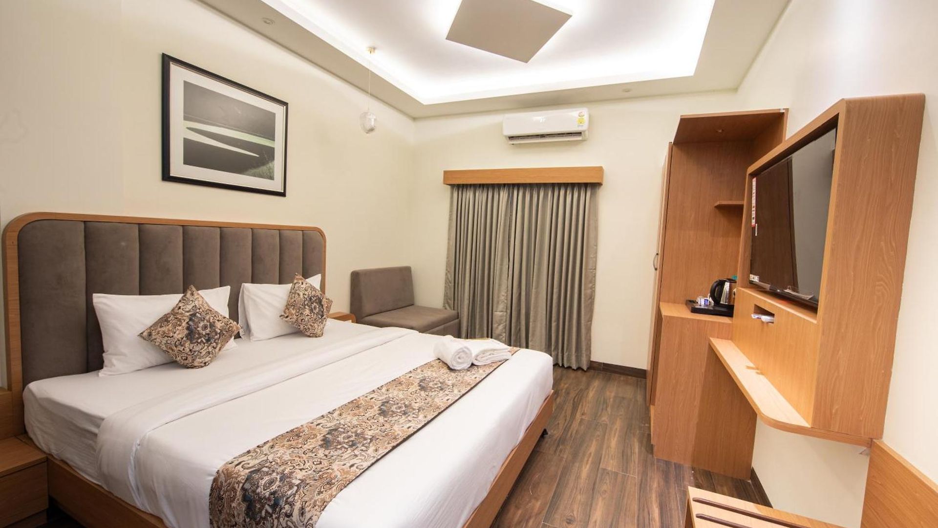 Afotel Mumbai-near International Airport 3* Mumbai
