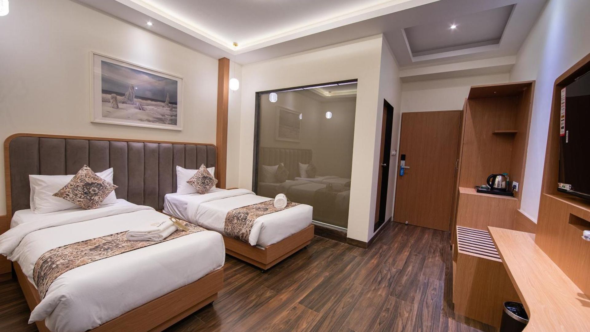 Hotel Afotel Mumbai-near International Airport