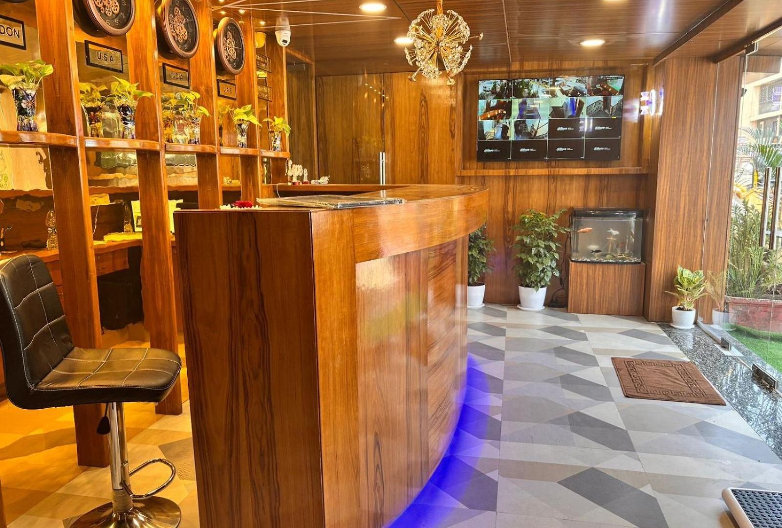 Hotel Arts Palace Mumbai