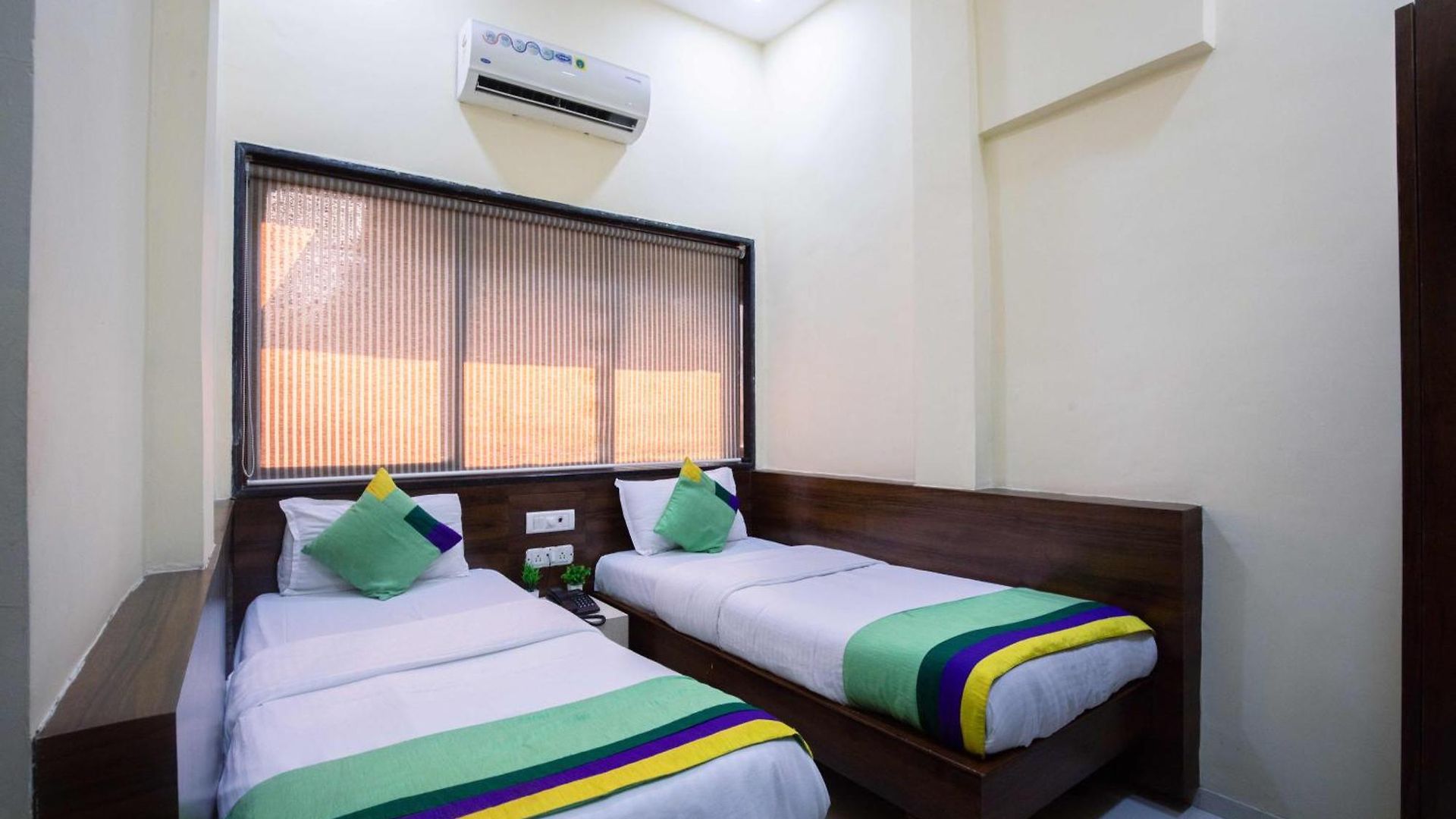 Hotel Treebo Hiramani Parel Lalbaug Mumbai