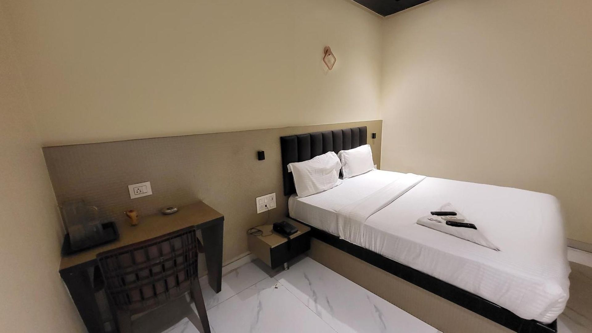 Fabhotel Prime Land - Nr Bkc Mumbai