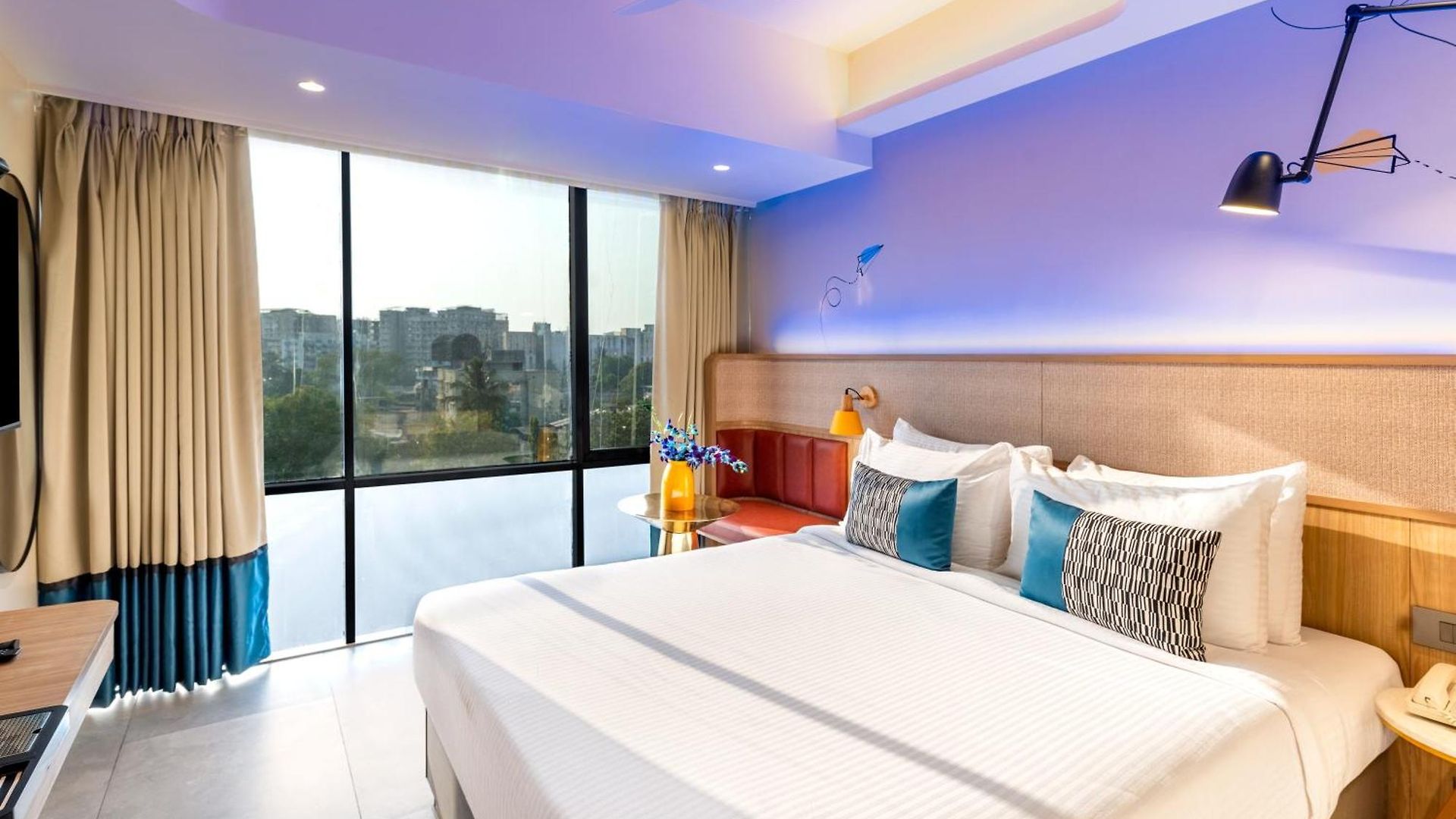Indie International Airport Hotel 4*