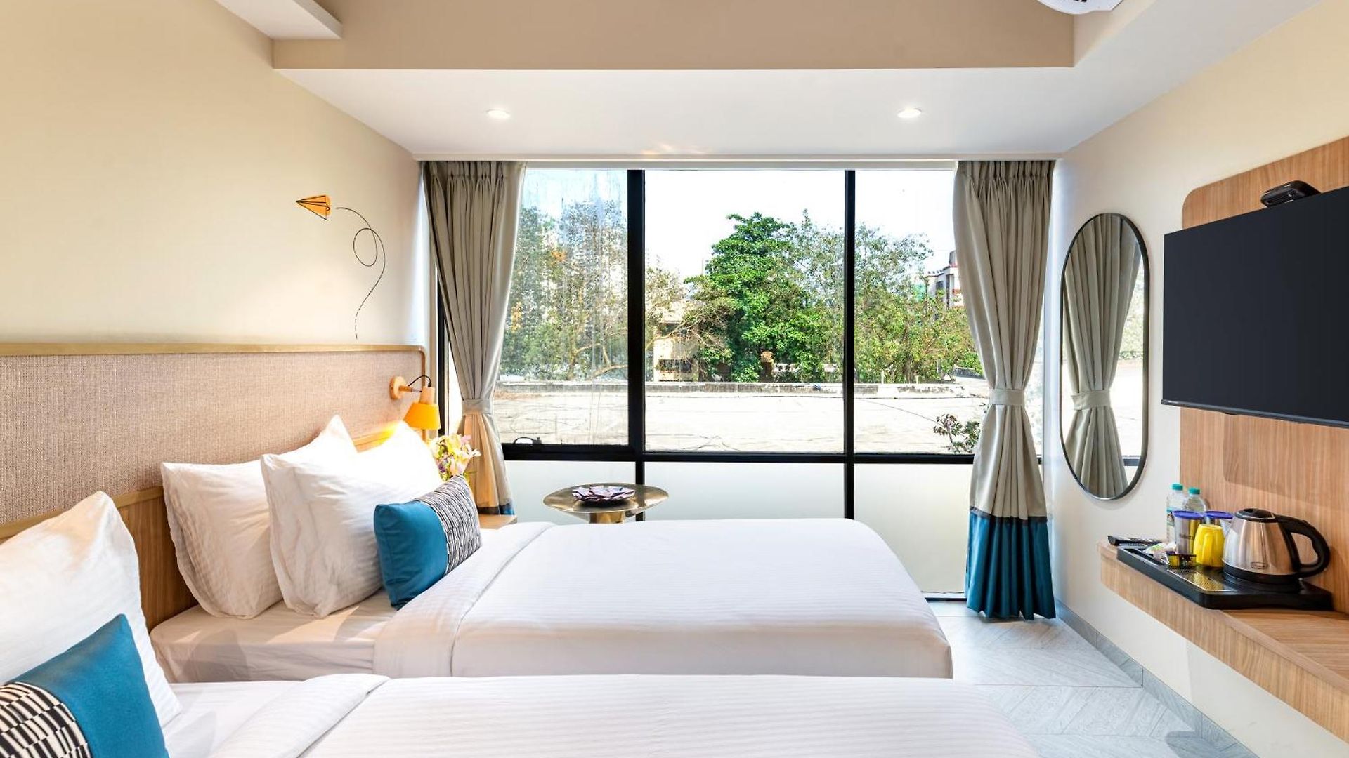 Indie International Airport Hotel 4*