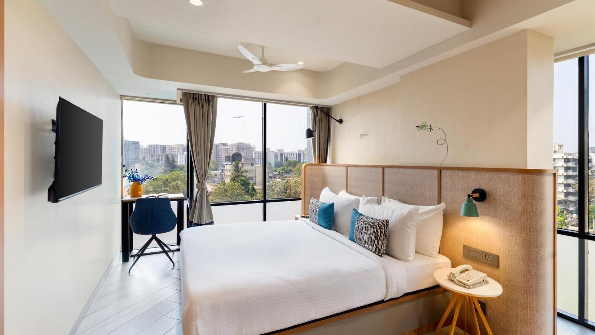 Indie International Airport 4*