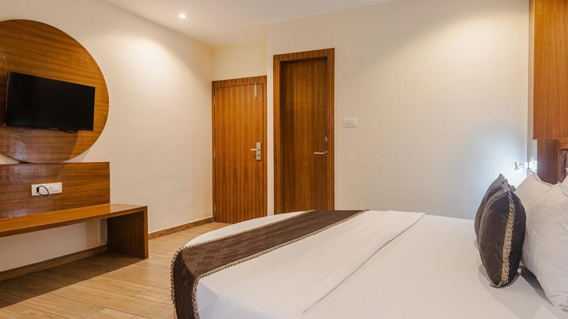 Silver Park Hotel Mumbai