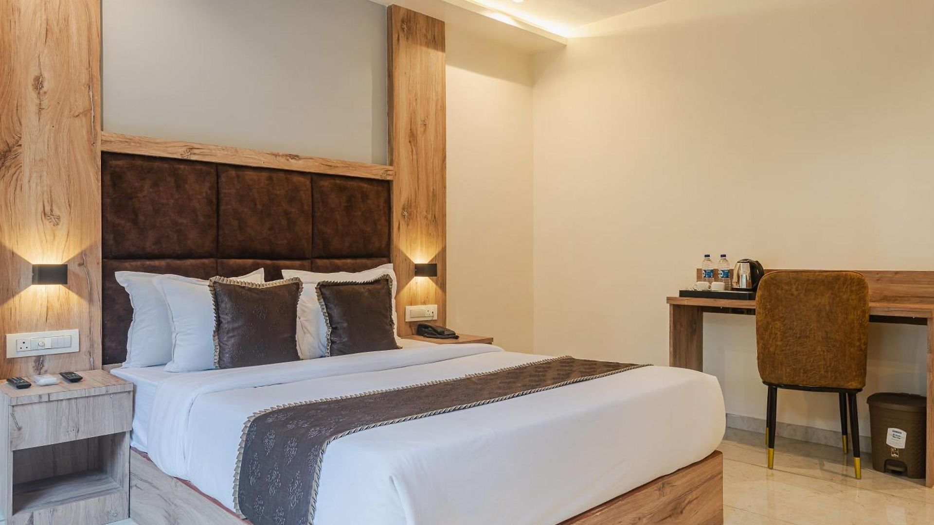 Hotel Silver Park Mumbai