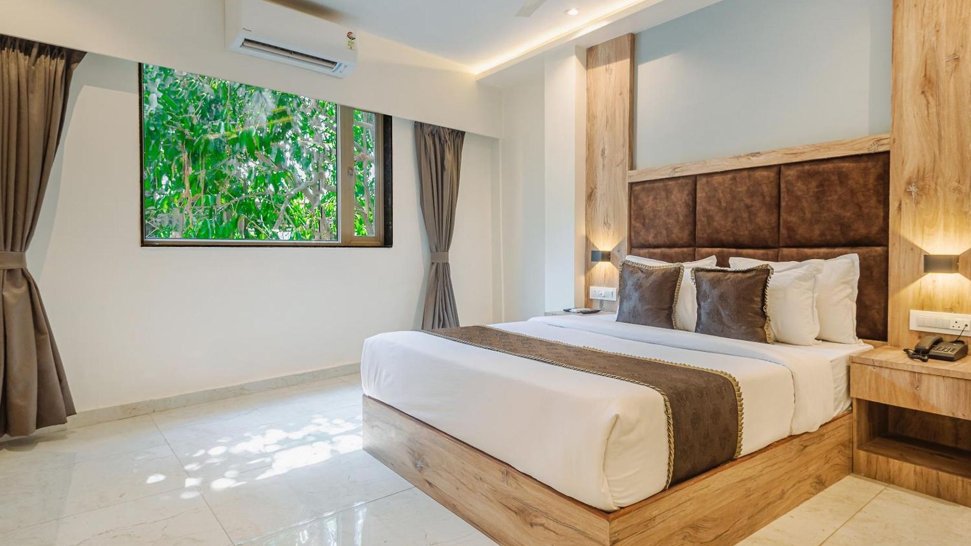 Silver Park Hotel