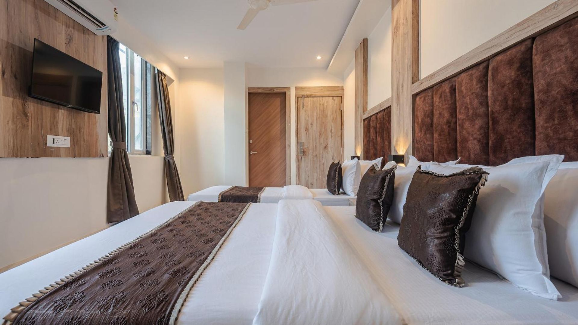 Hotel Silver Park Mumbai