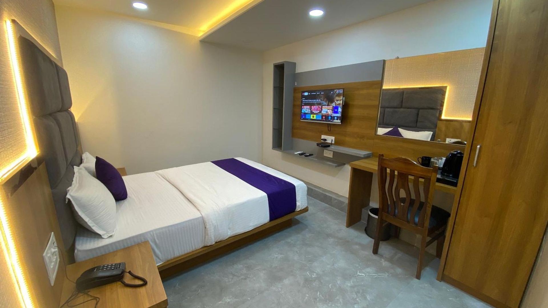 Hotel Bkc Gold View Near Bandra Kurla Complex 3*