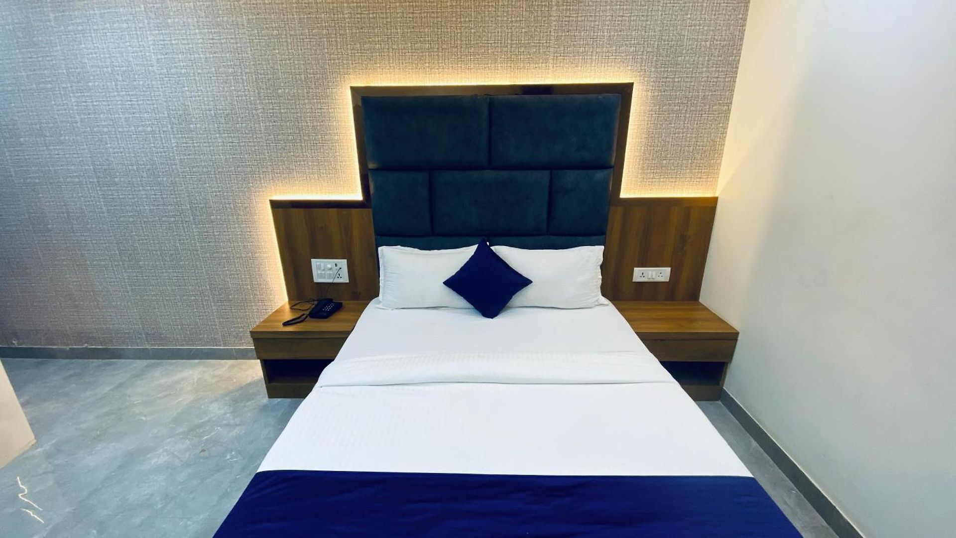 Hotel Bkc Gold View Near Bandra Kurla Complex 3*