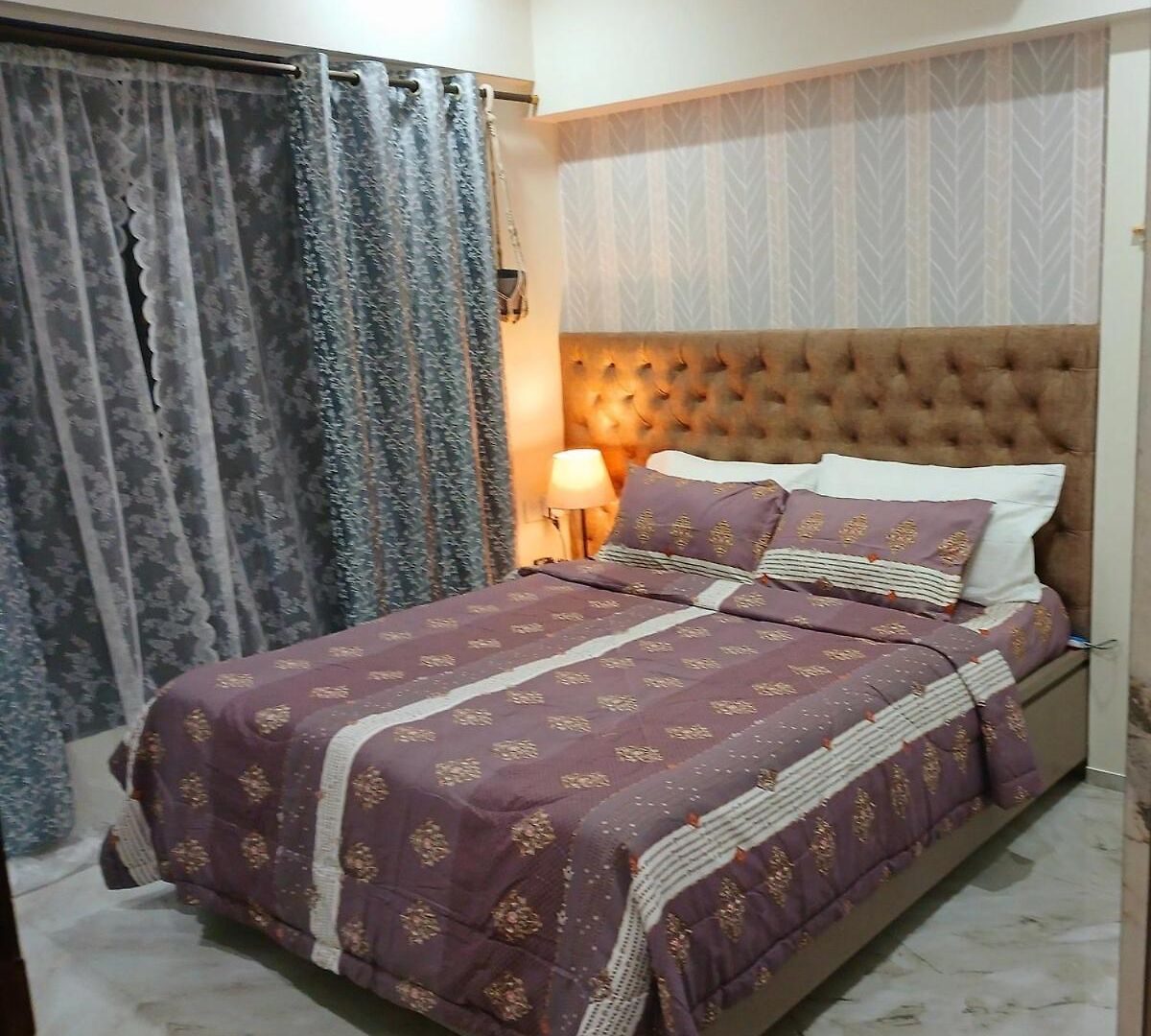 Apartment Lakefront Lounge-luxe 1bhk With 2queen Beds-2baths *