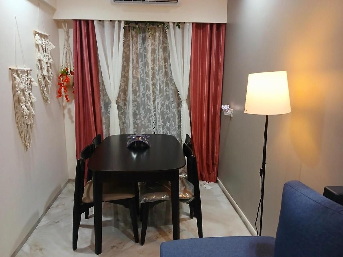 Lakefront Lounge-luxe 1bhk With 2queen Beds-2baths * Mumbai