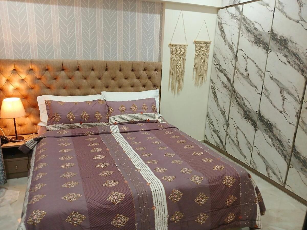 Apartment Lakefront Lounge-luxe 1bhk With 2queen Beds-2baths *