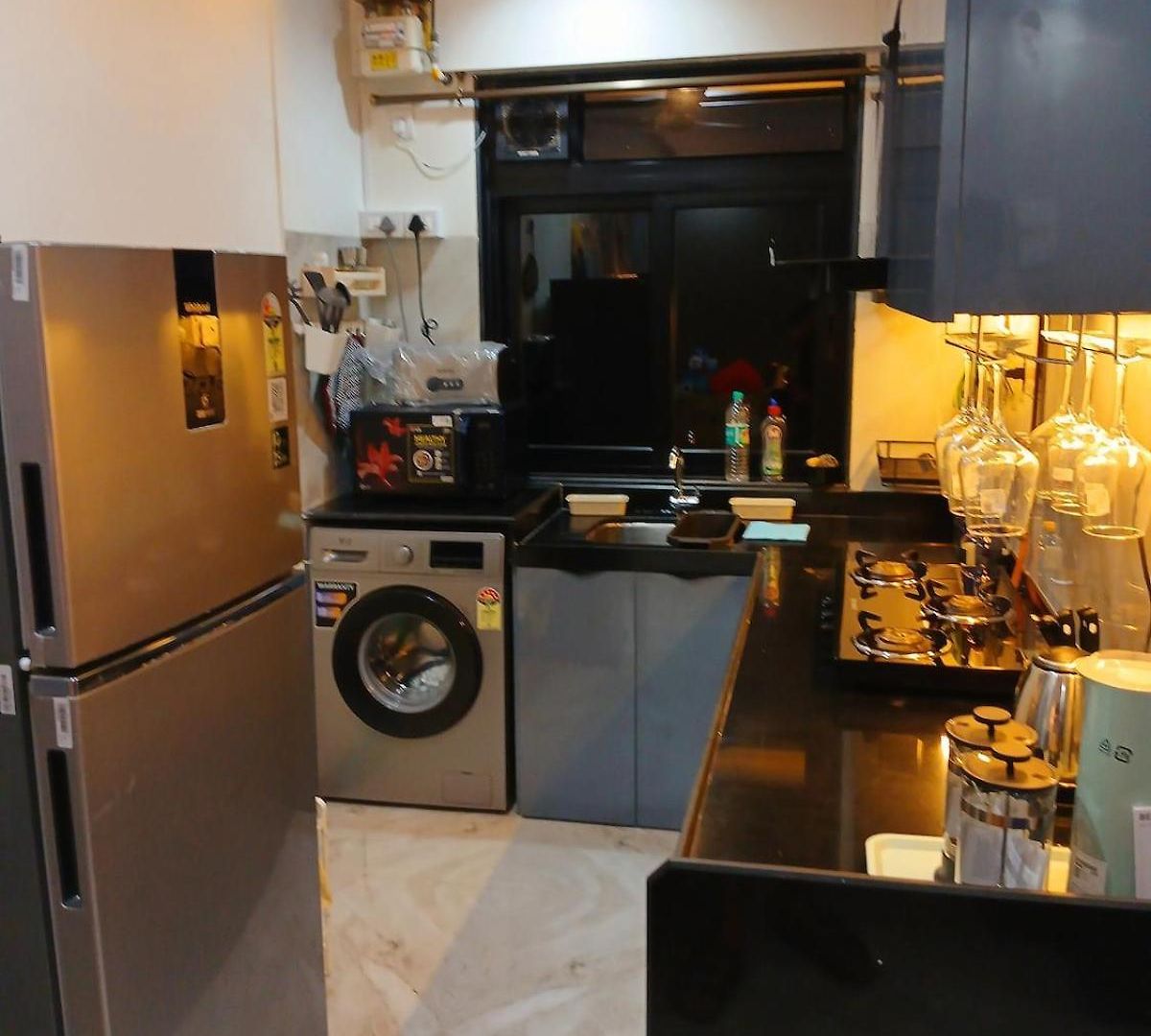 Lakefront Lounge-luxe 1bhk With 2queen Beds-2baths *