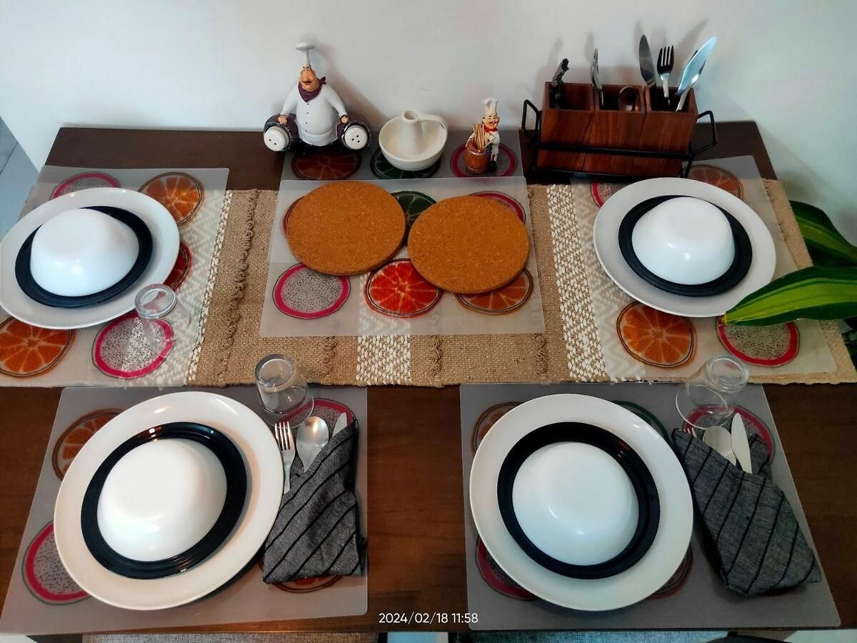 Stay-by-the-bay, 2bed Garden With Lounge Bdrm Mumbai