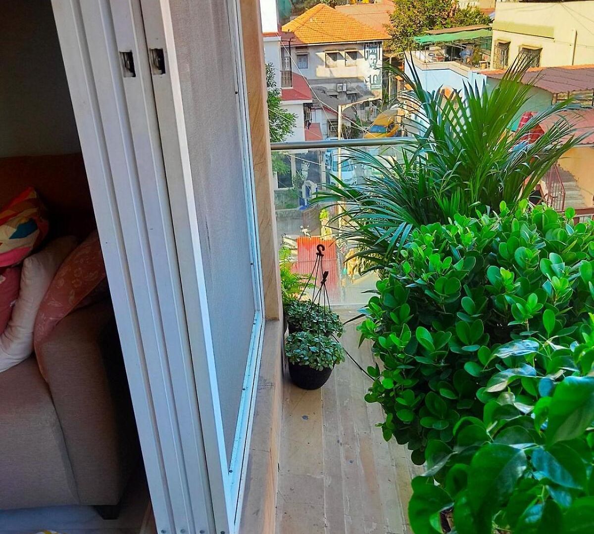 Stay-by-the-bay, 2bed Garden With Lounge Bdrm * Mumbai