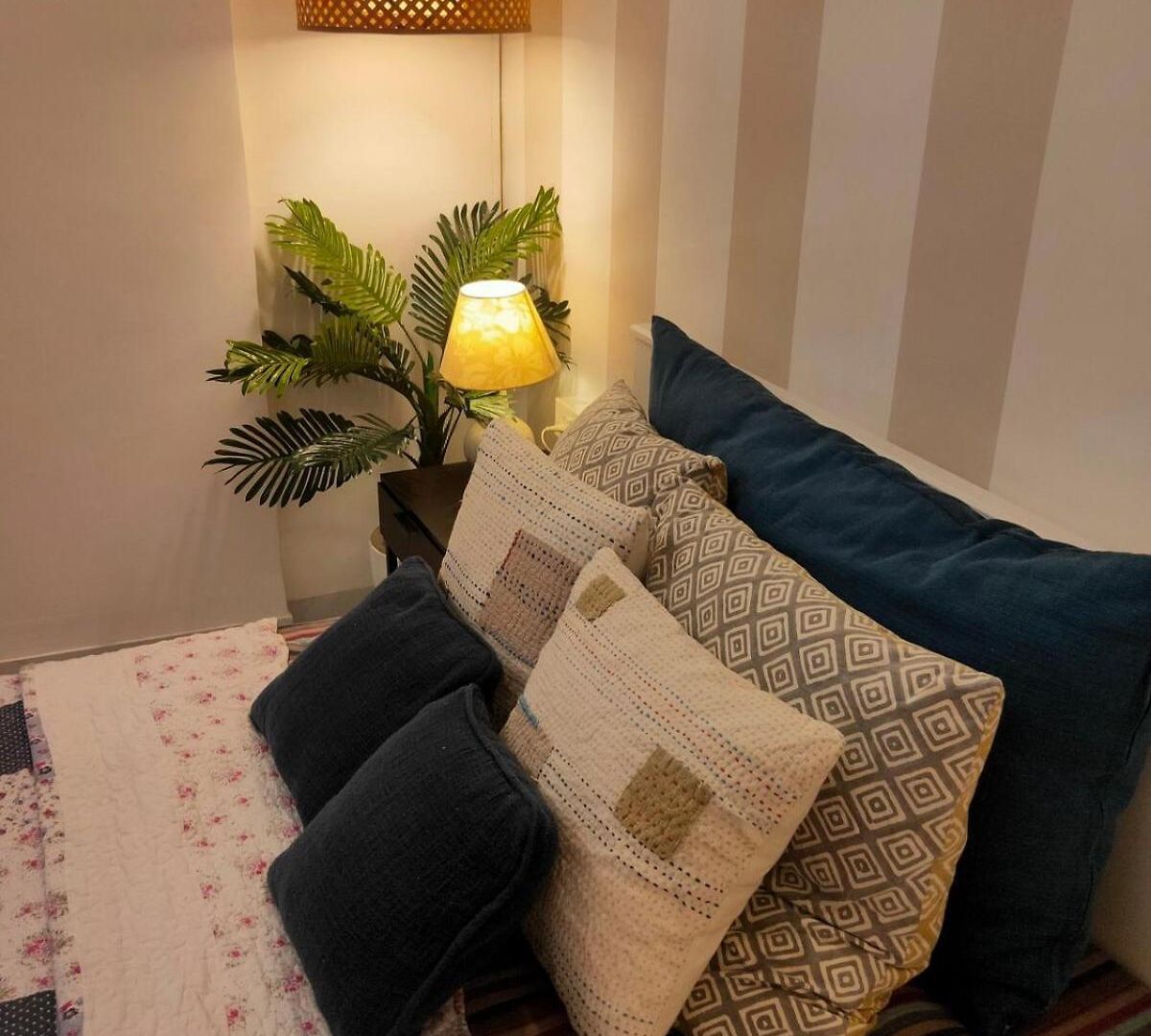 Apartment Stay-by-the-bay, 2bed Garden With Lounge Bdrm *
